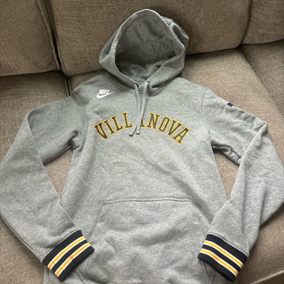 Nike Other - Villanova Nike retro Gray Sporty Pullover Sweater
